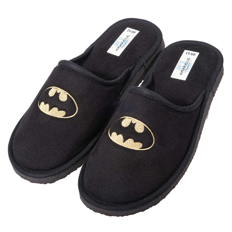 Αγορίστικες εφηβικές παντόφλες με κέντημα Batman Αγορίστικες εφηβικές παντόφλες με κέντημα Batman