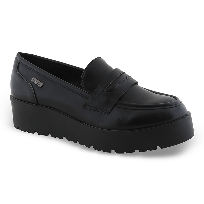 Γυναικεία loafers με πλατφόρμα Γυναικεία loafers με πλατφόρμα