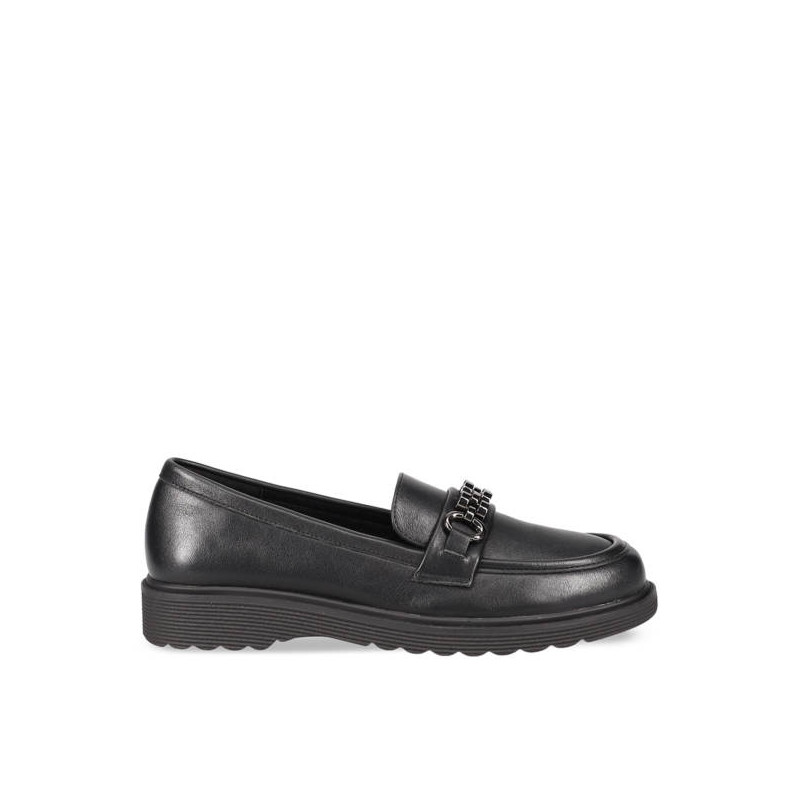 Γυναικεία loafers με διακοσμητική αλυσίδα Γυναικεία loafers με διακοσμητική αλυσίδα