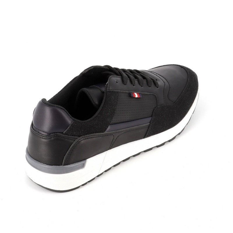 Ανδρικά sneakers σε μοντέρνο σχέδιο